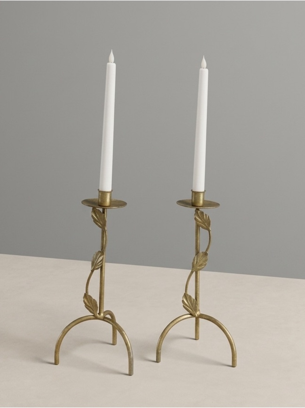 Elegant Distressed Vintage Gold Leaf Metal Botanical Candle Holders